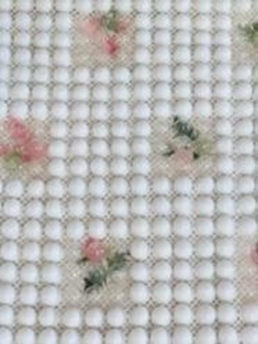 White Beaded Floral Frame-Top Kiss Lock Vintage Grandee Handbag